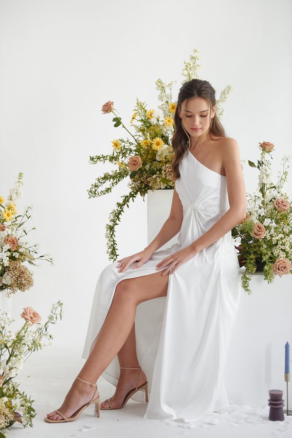 Love Odyssey Toga Dress (White)