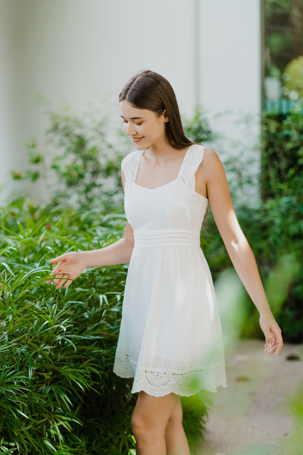 White romper dress 2025