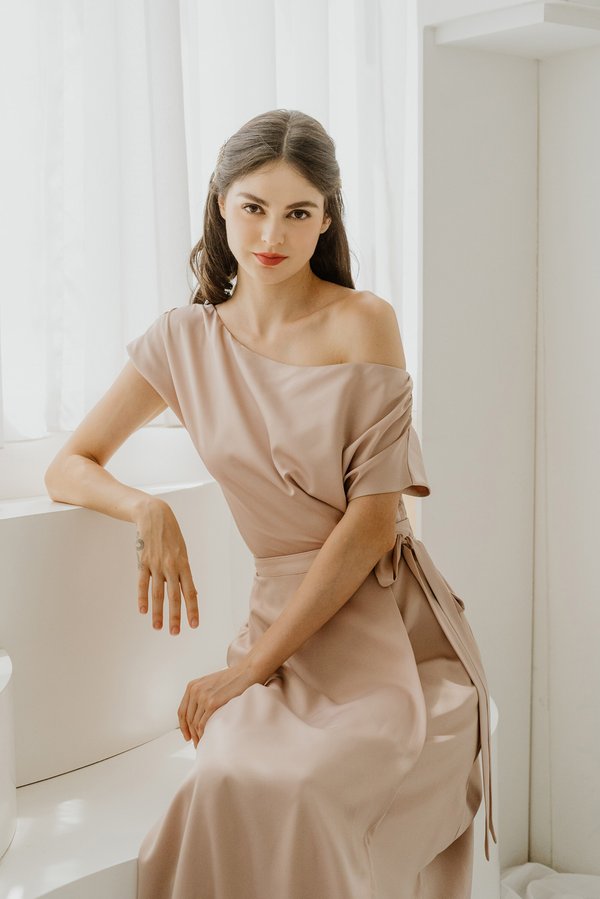 Falling For You Top (Taupe)