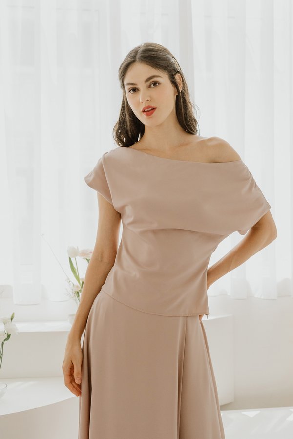 Falling For You Top (Taupe)