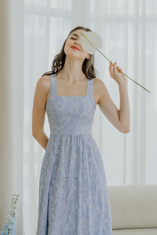 Teardrop Romantics Dress (Light Blue)