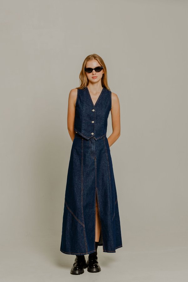 Revolution Slit Skirt (Dark Wash)