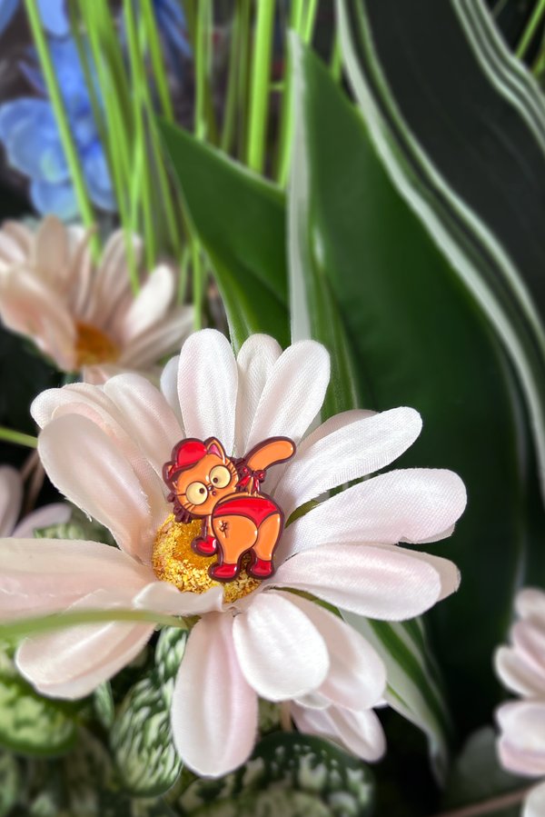 [CNY SPECIAL] Ruby Cheeks Cat Enamel Pin