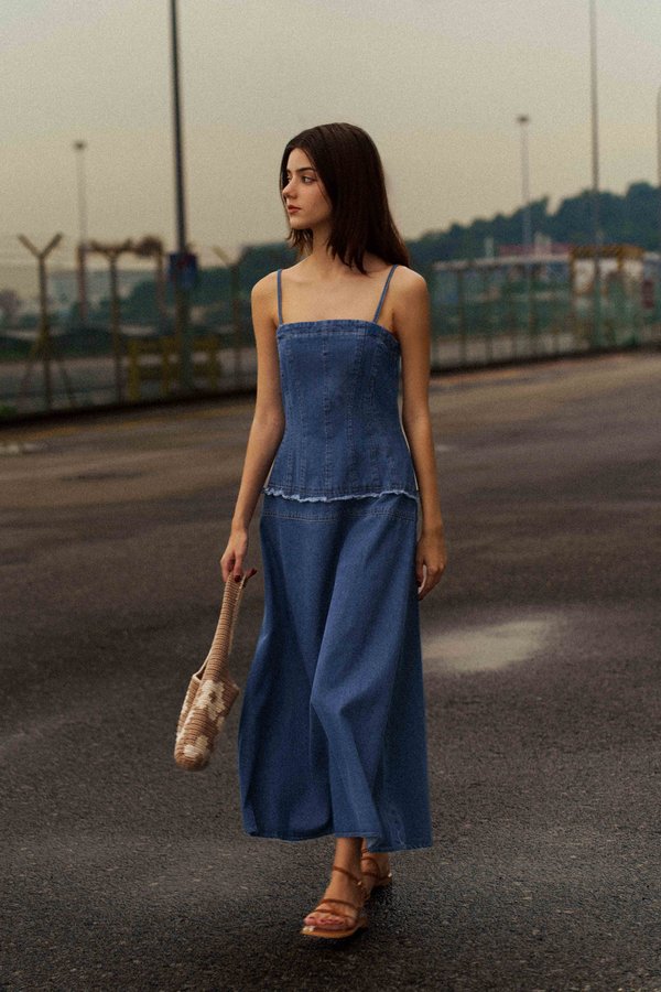 Panelline 2-Way Denim Dress (Mid Wash)