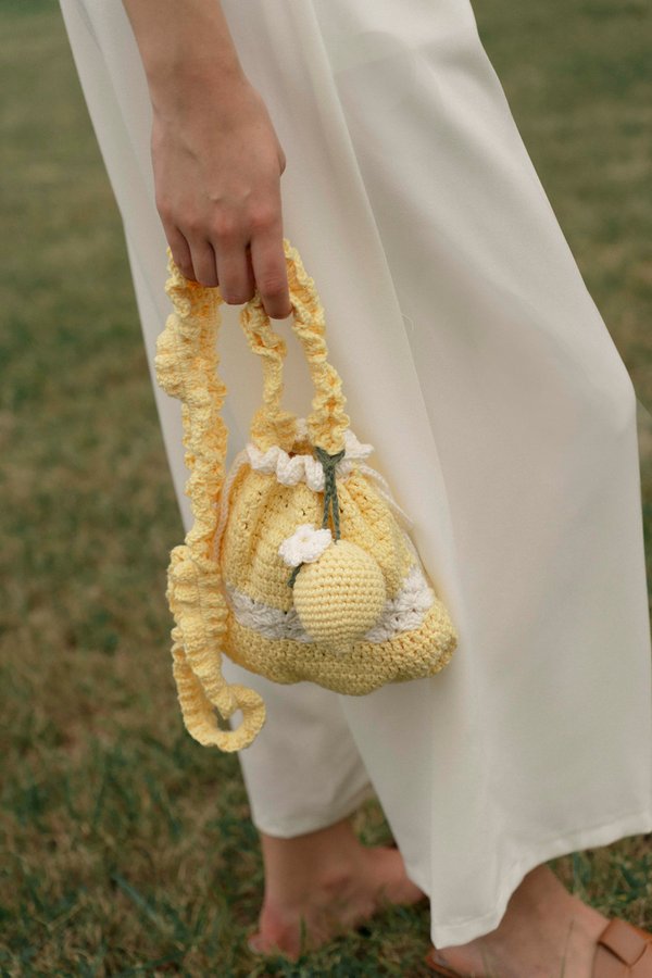 Sugar Winkle Handmade Crossbody Bag (Lemon Meringue)