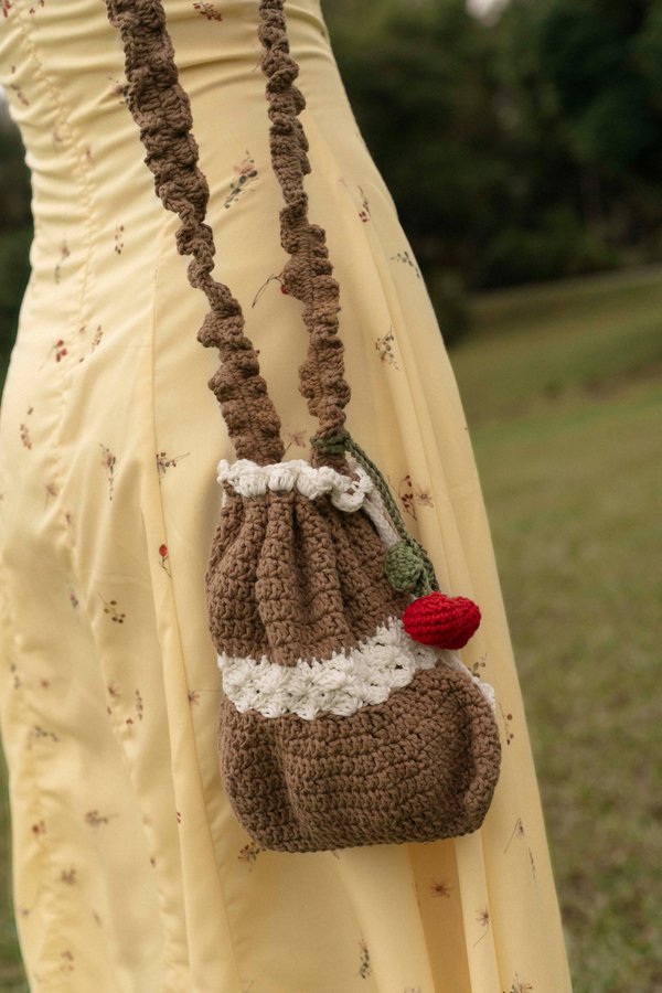 Sugar Winkle Handmade Crossbody Bag (Tiramisu)
