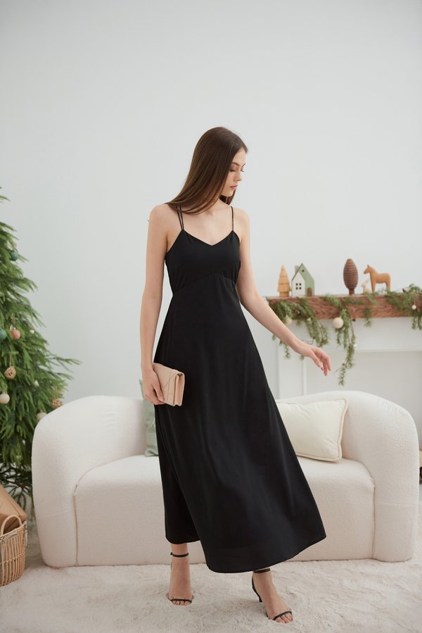Dare To Bare Padded Dress (Black)