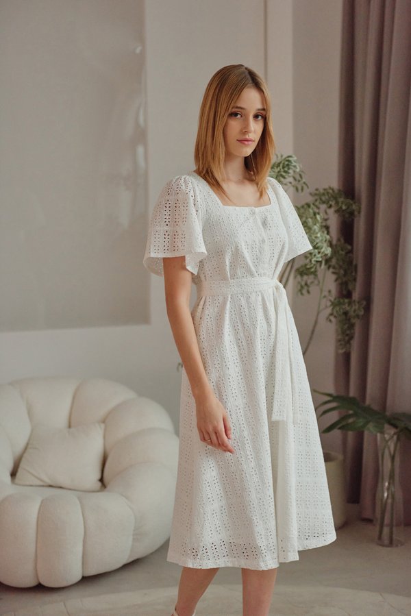 Lean On Laurels Dress (White)