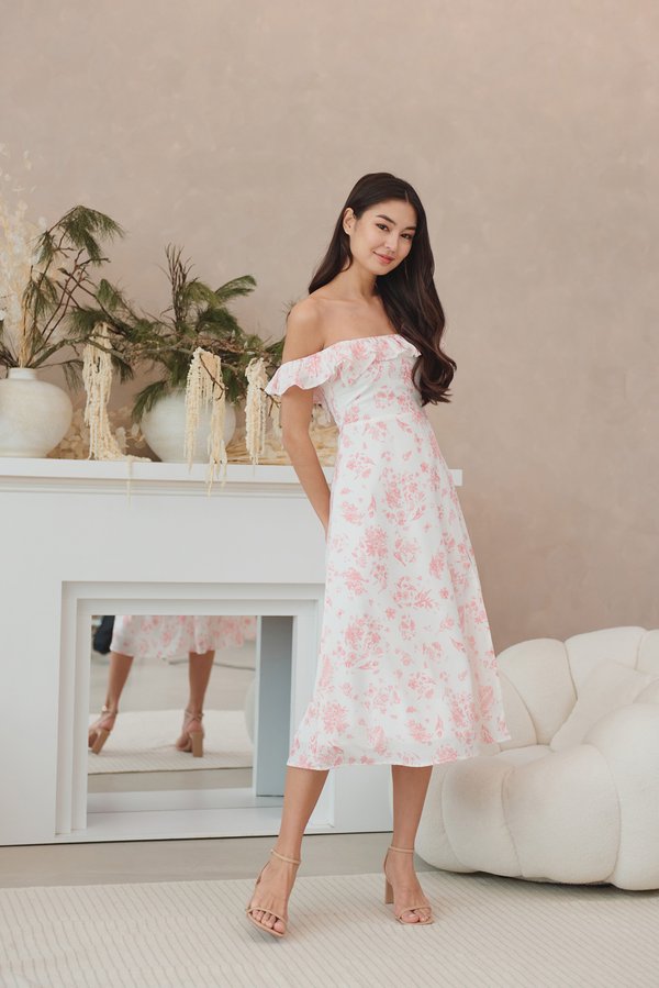 Kinfolk Porcelain Ruffle Dress (Blush Red)
